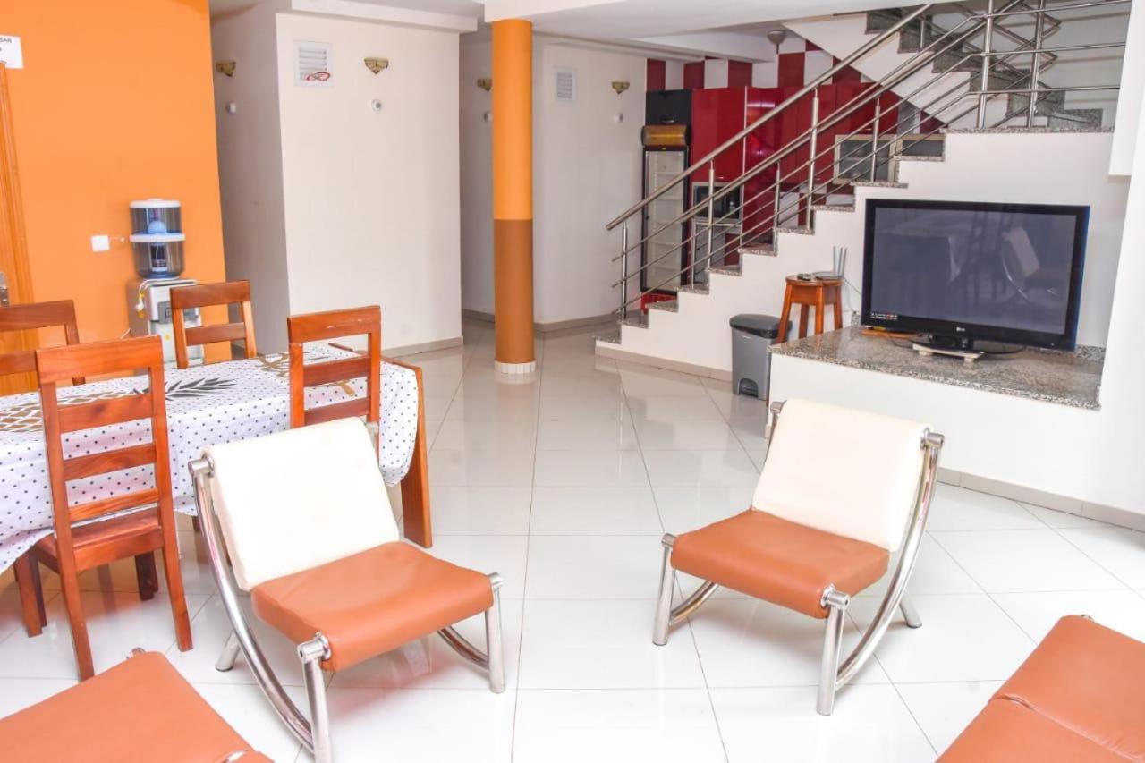Paris Hotel Praia Bagian luar foto